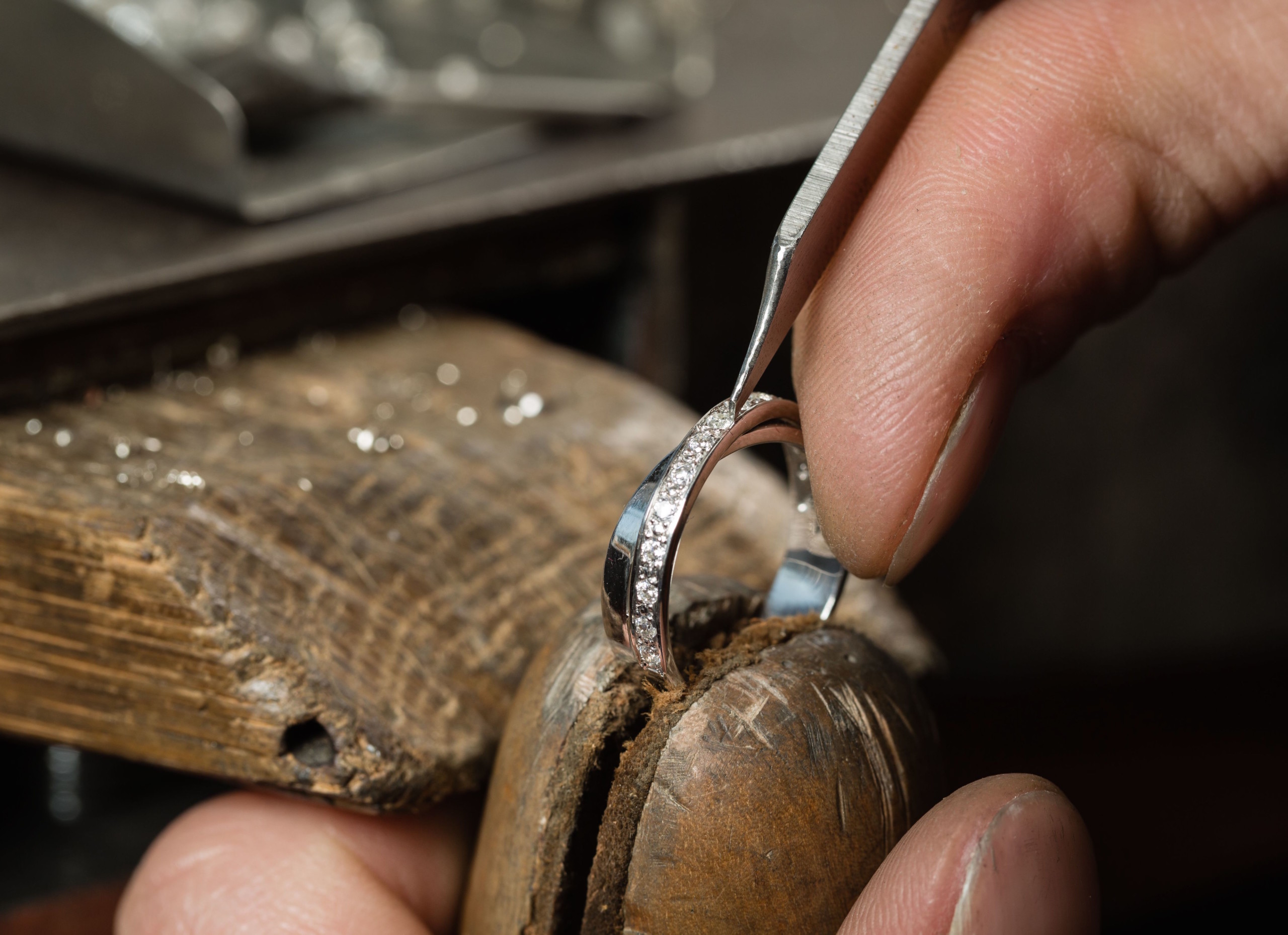 Roco's Jewelry Bakersfield CA - Same Day Jewelry Repairs