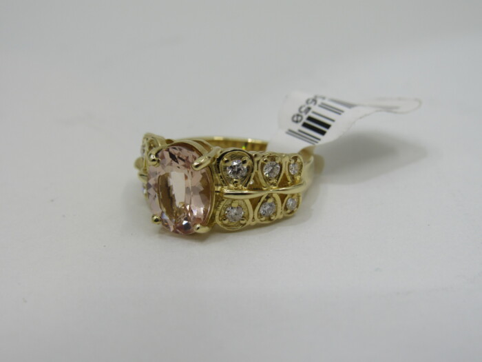 14k Gold Morganite and Diamond Ring