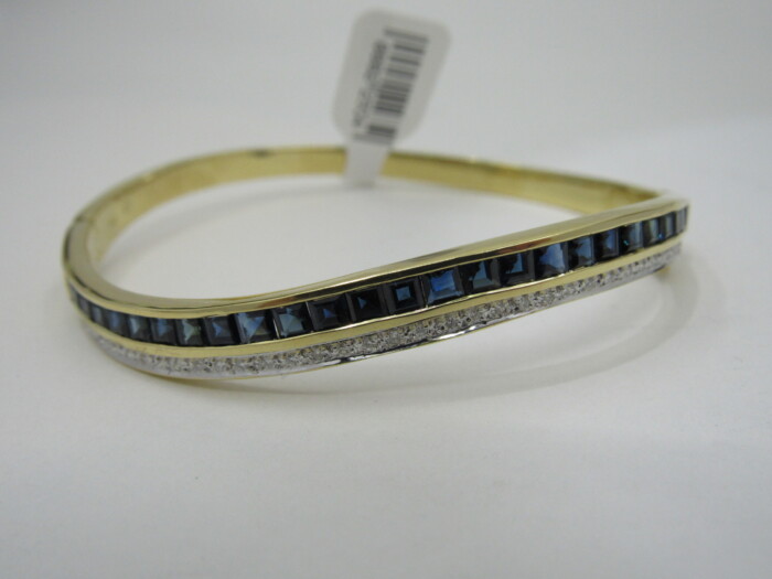 18k Diamond & Sapphire Bangle Bracelet